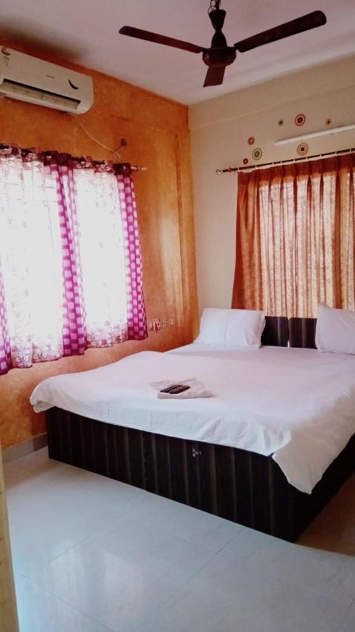 The Tavern Orchid Hotel Kalkutta Exterior foto